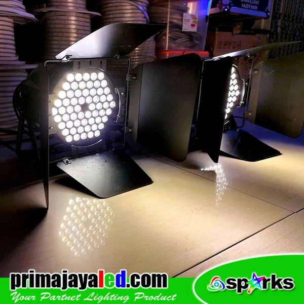 PAR Lamp Package 2 Par Fresnel LED 60 x 3 Watt Warm White