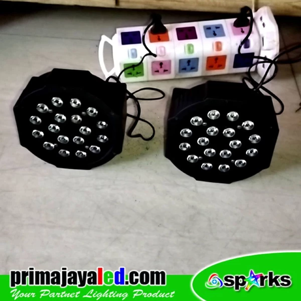 Lampu PAR Paket 2 Par LED 18 x 3 Watt RGB
